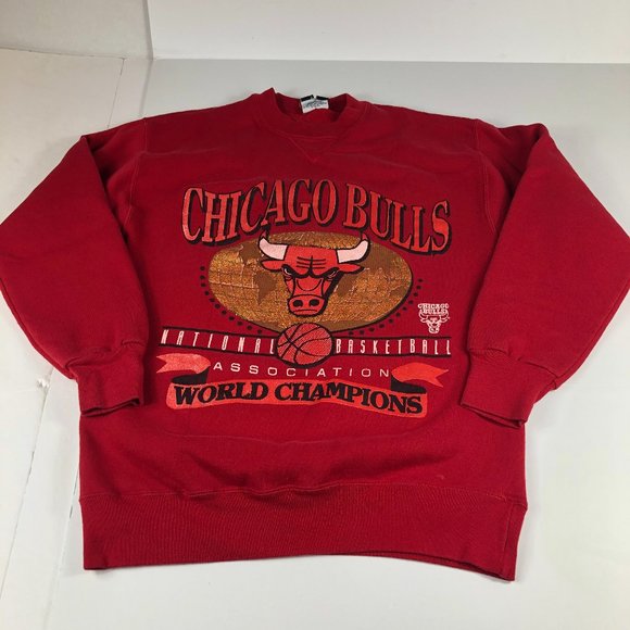 VTG Chicago Bulls World Champ Sweatshirt Adult Large Red Faded Big Logo Crewneck
